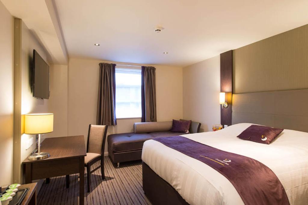 Premier Inn Lancaster Exteriör bild