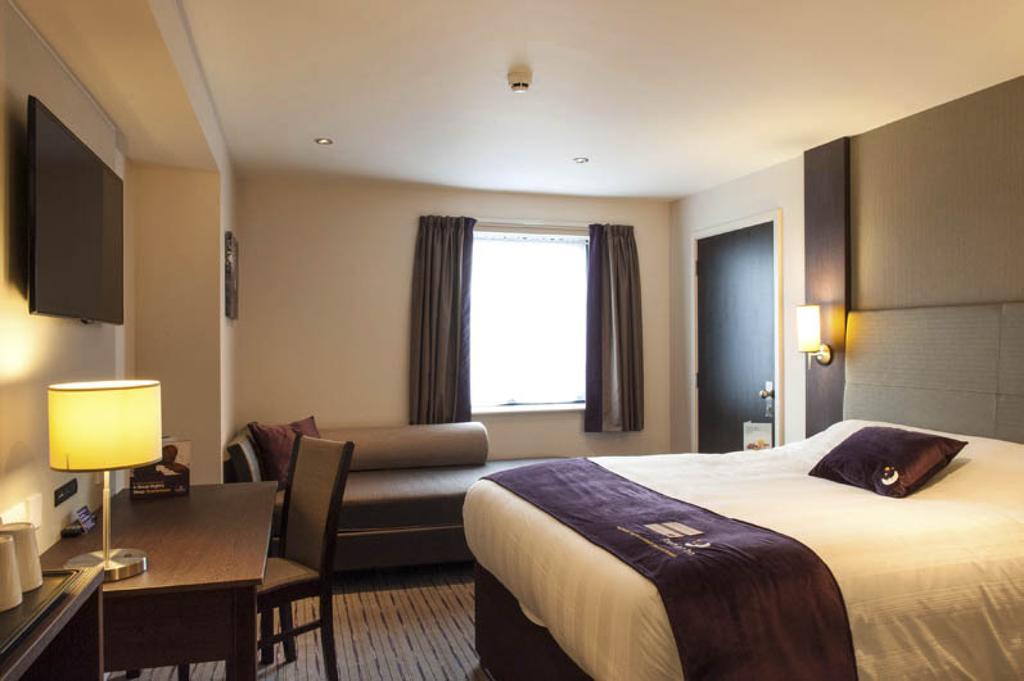 Premier Inn Lancaster Exteriör bild