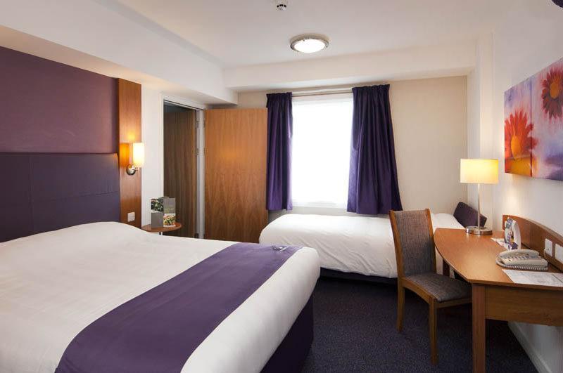 Premier Inn Lancaster Exteriör bild